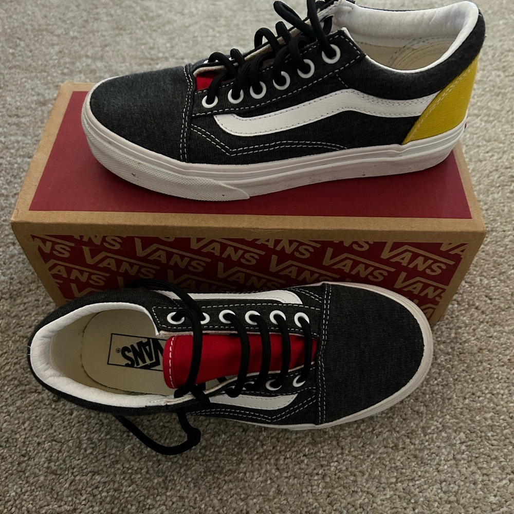 Kids black, white and yellow Vans